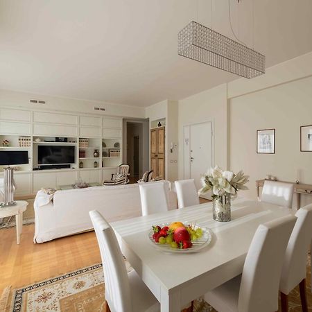 Casa Gramsci Luxury Apartment Pesaro Bagian luar foto