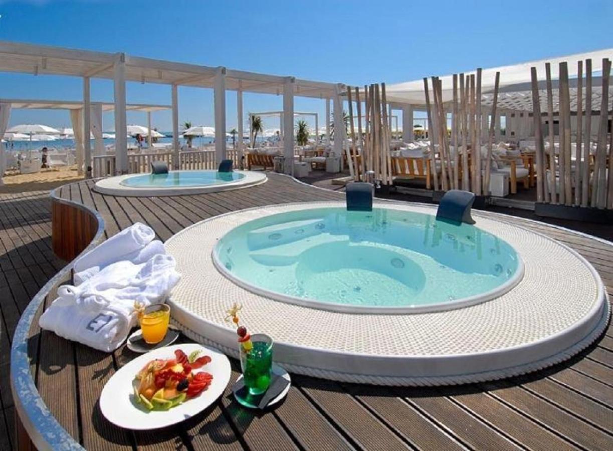 Casa Gramsci Luxury Apartment Pesaro Bagian luar foto
