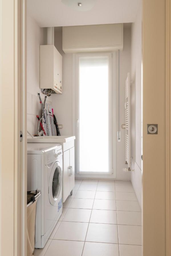 Casa Gramsci Luxury Apartment Pesaro Bagian luar foto