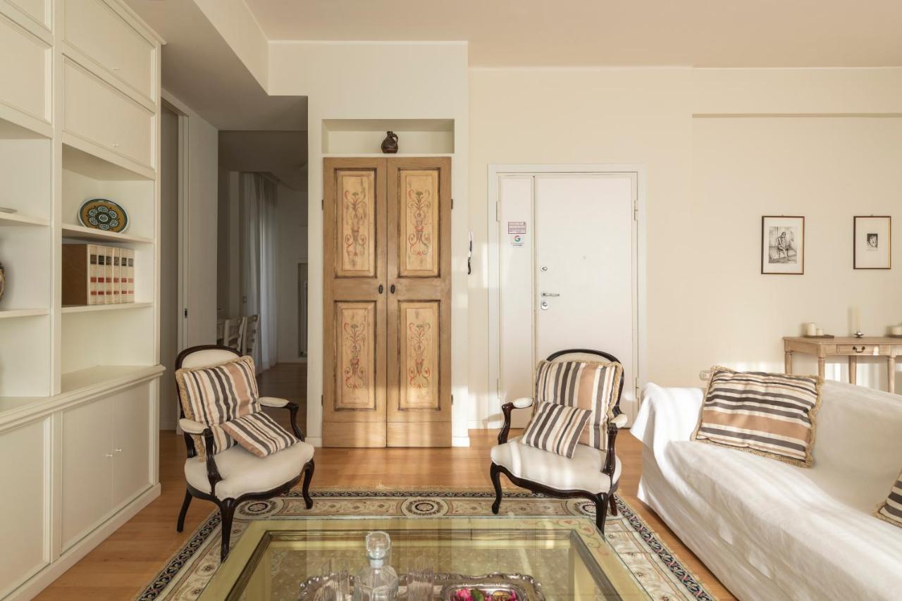 Casa Gramsci Luxury Apartment Pesaro Bagian luar foto
