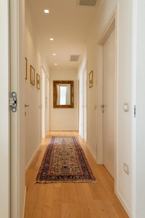 Casa Gramsci Luxury Apartment Pesaro Bagian luar foto