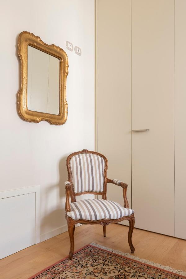 Casa Gramsci Luxury Apartment Pesaro Bagian luar foto