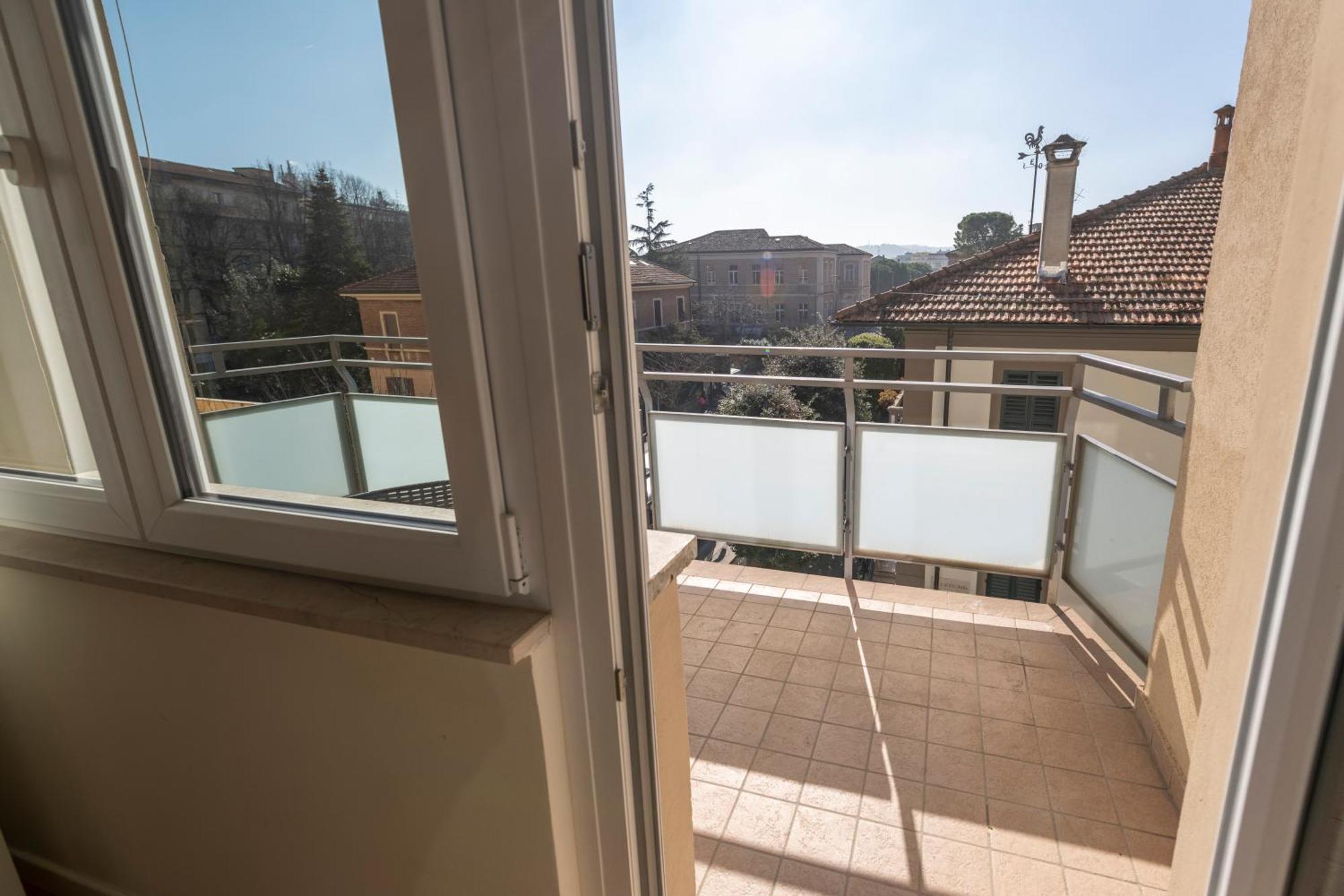 Casa Gramsci Luxury Apartment Pesaro Bagian luar foto